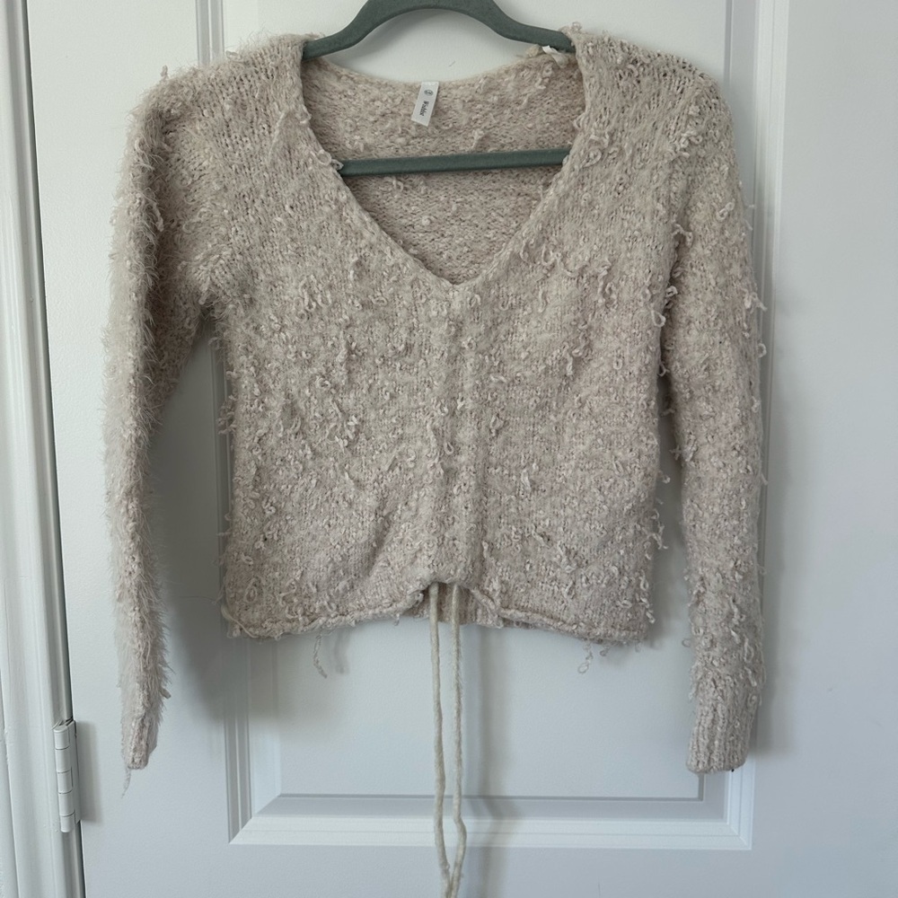Wishlist Women’s Cropped Scrunch Sweater